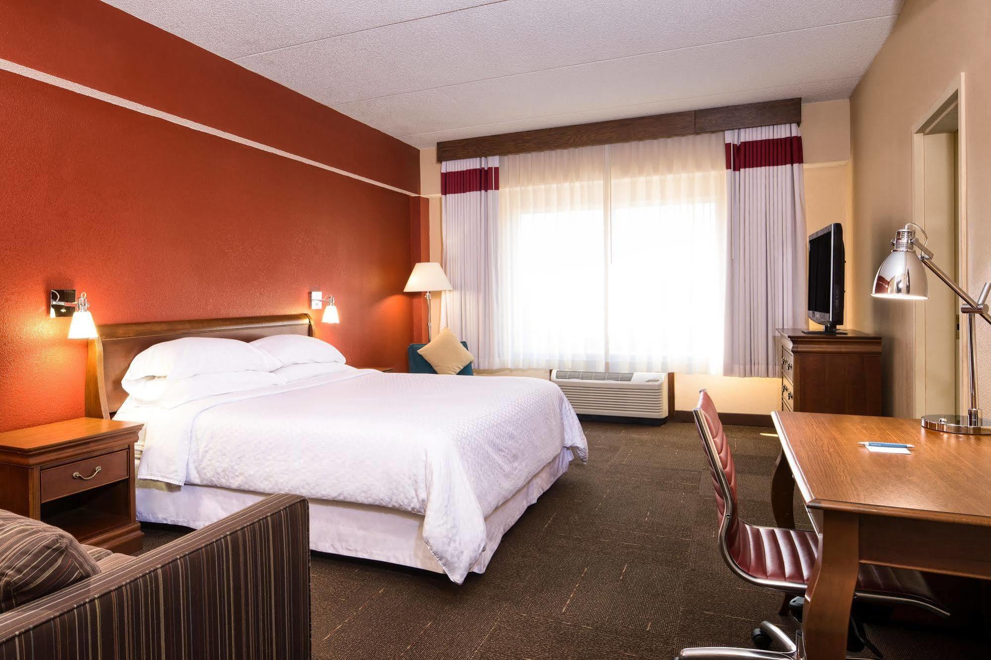 Four Points By Sheraton Louisville Airport Екстер'єр фото